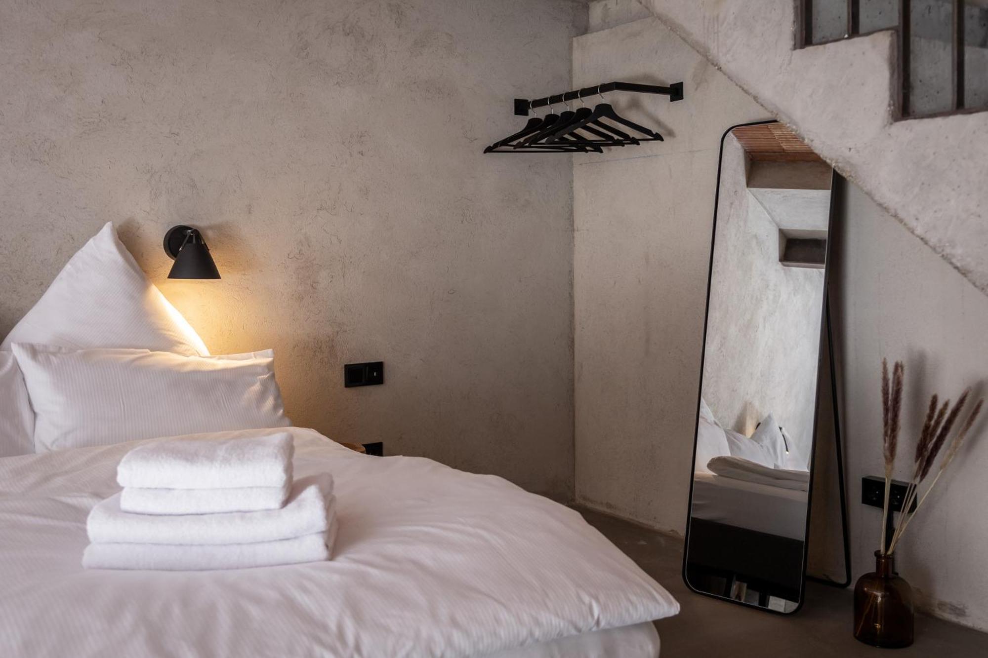 Coolest Apartment In Berlin, Easy Check-In, Close To Center, Black & White Maisonette #6 Buitenkant foto